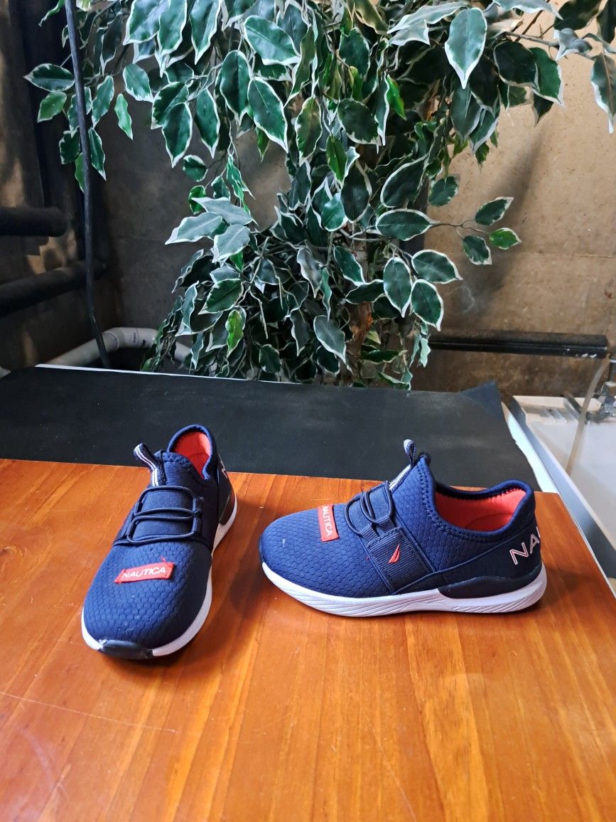 $15 New Size 9
