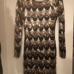 🎃 Very Sexy  Black & Gold sequence dress size small 👗