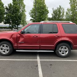 2004 Ford Explorer