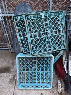 Four Greenish Blue Dish Washing Rack Cleaning Cups
