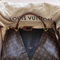 Louis Vuitton V Tote MM Monogram Canvas Black Leather Shoulder Bag w/ Strap Dust Bag Box