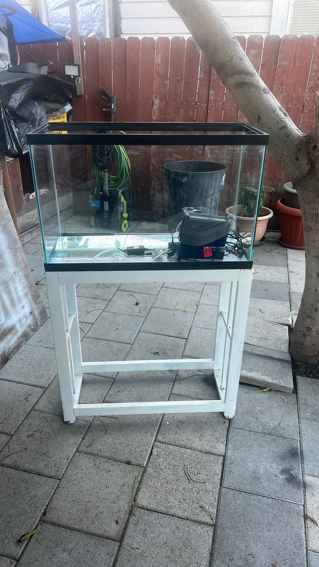20 Gallons Fish Tank Used
