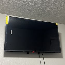 43” Hisense TV 