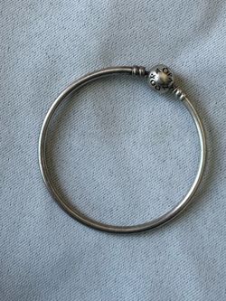 Authentic Pandora Moments Sterling Silver Bangle Bracelet - Kids / Petite Size