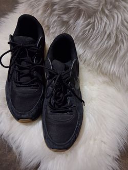 Men's (NIKE AIR MAX) size 10