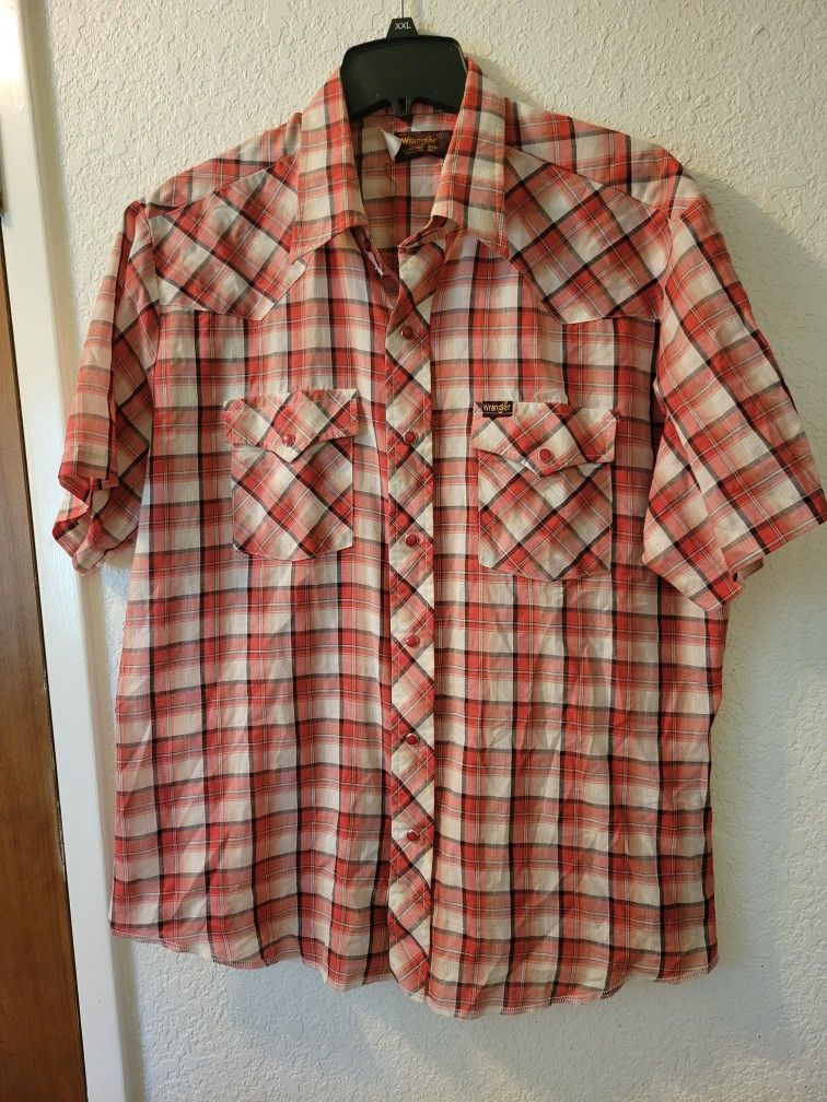 
Wrangler vintage plaid shirt 70s 80s short-sleeve button-front collared rusty red USA made