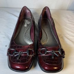 Karen Scott Women's Round Toe Burgundy/Red Flat Shoes Size 8