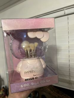 Hello Kitty Brush Set 