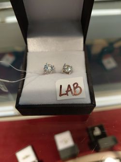 Diamond stud earrings
