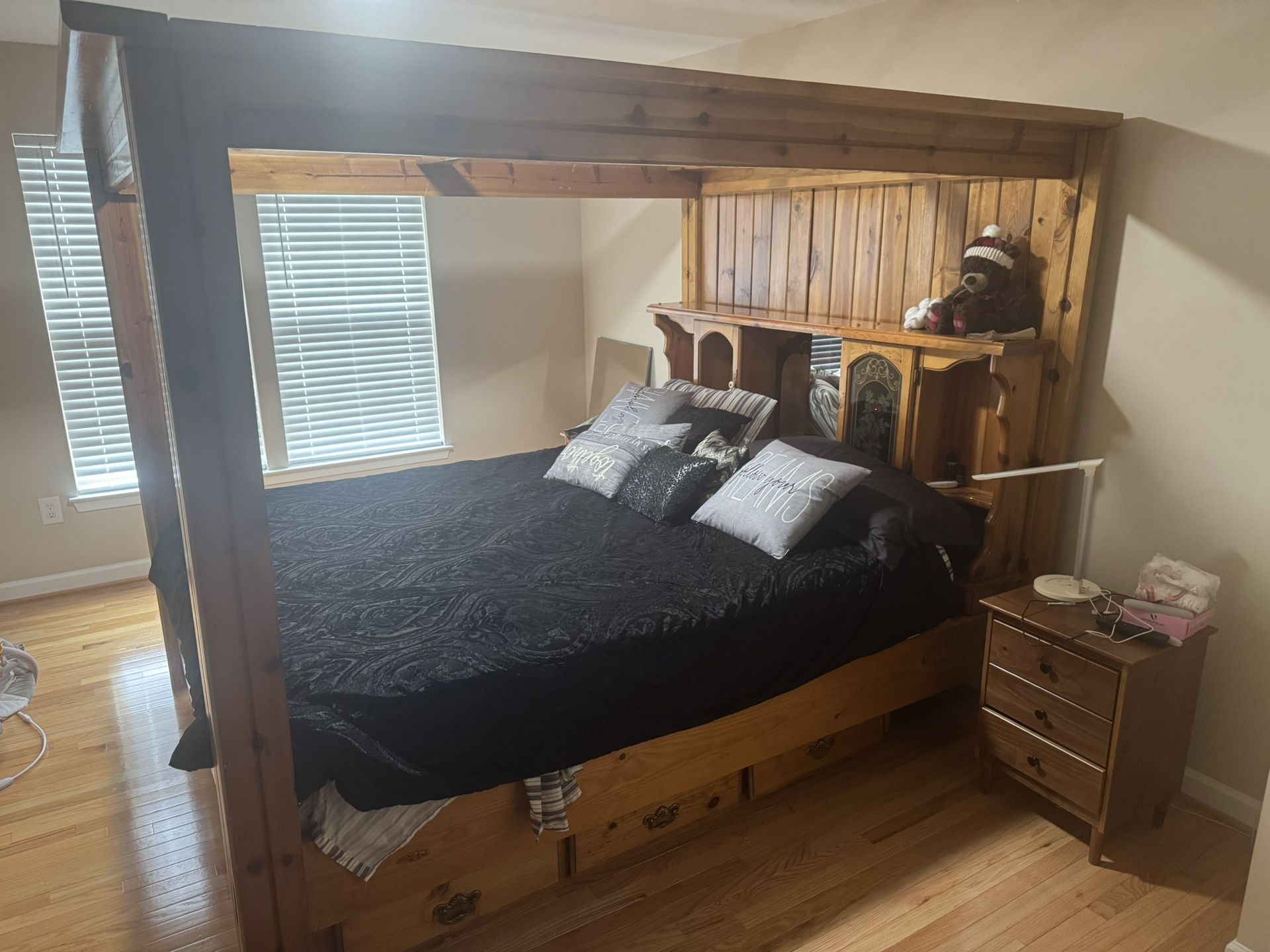 California King Solid Wooden Frame