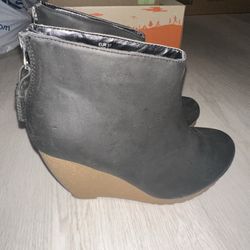  H&M Black Faux Leather Boots Pump Womens Sz 6.5 Wedge Shoes High Platform