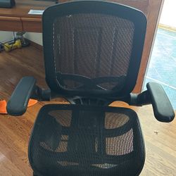 Sturdy, Adjustable Computer Chair