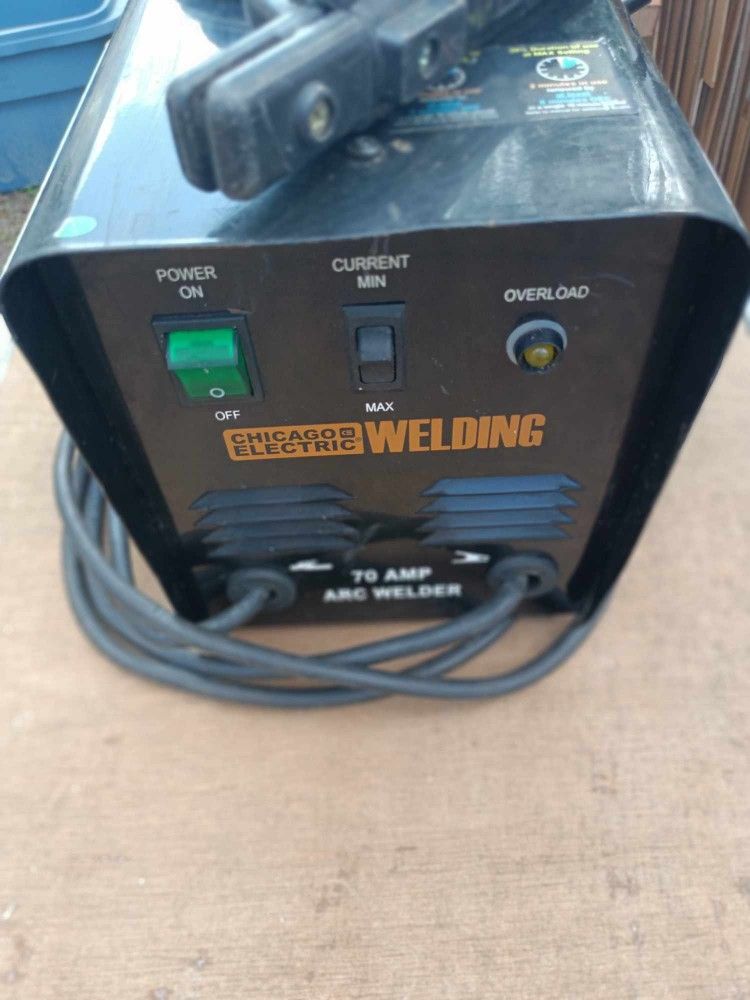 70 Amp Arc Welder/Glasses/Sticks/Hammer