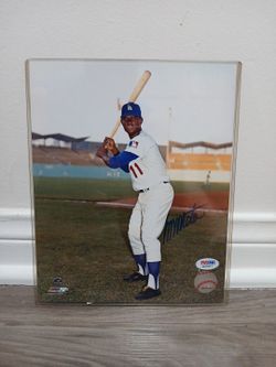 Dodgers- Manny Mota autographed photo