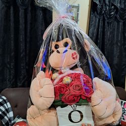 New Big Gorilla With An Authentic Pandora Ring