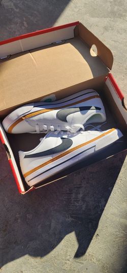 Womens Nike Court Legacy Shoes