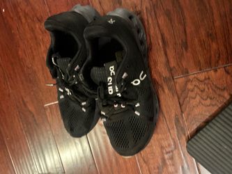 On Cloud Running Sneakers All Black Size 9.5