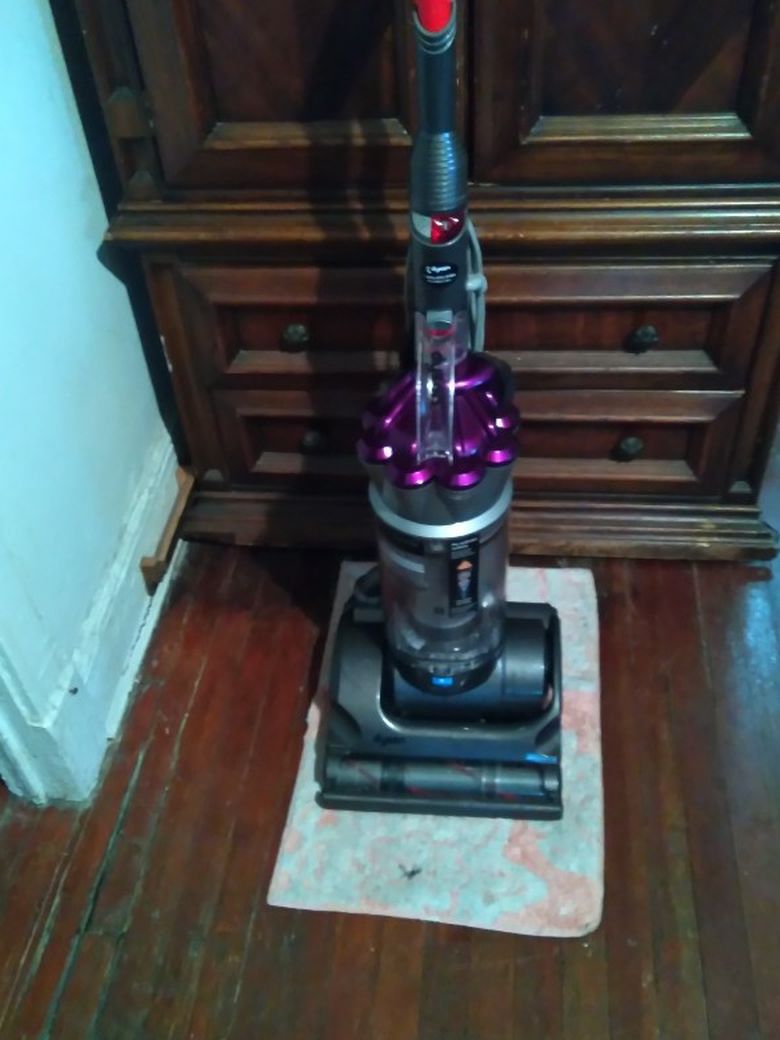 "DYSON Absolute "Animal Cyclone Upright Vacuum cleaner
