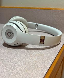 White solo 3 beats