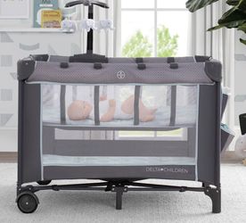 LX Deluxe Portable Baby Play Yard With Removable Bassinet