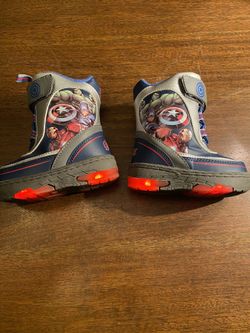 Marvel Avengers Lightup Youth Kids Boys Snow Winter Boots Toddler size 6