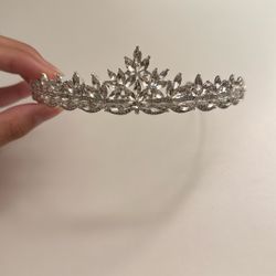 Silver Jewel Tiara 