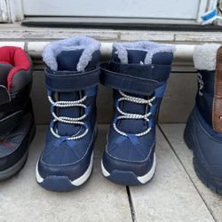 Carter’s snow boots