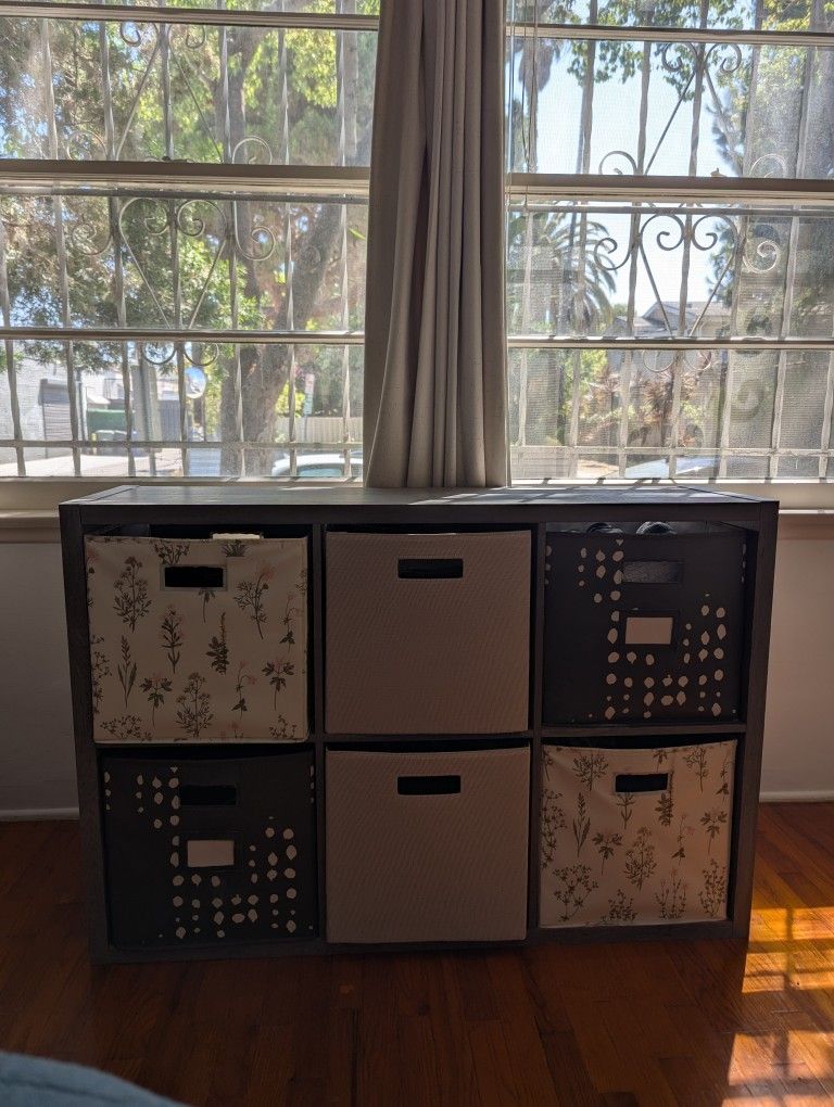 Cubby Storage Shelf With 6 Storage Bins