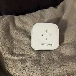 NETGEAR - AC750 Dual-Band Wi-Fi Range Extender