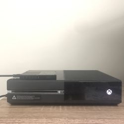 Xbox One, Games + Terabyte Included 