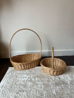 Set of 2 Wicker Baskets with Handles