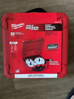 Milwaukee Hole Dozer 20 Pieces . Brand New…$169