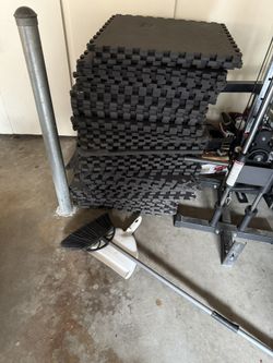 Foam Mats- Each tile measures 24” x 24” x 3/4”-thick.