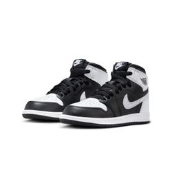 Nike Air Jordan 1 Retro High OG Black White