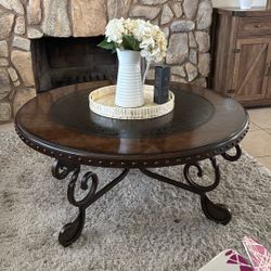 Set De Mesa De Sentra Y Mesa Del Lado Del Sofa 