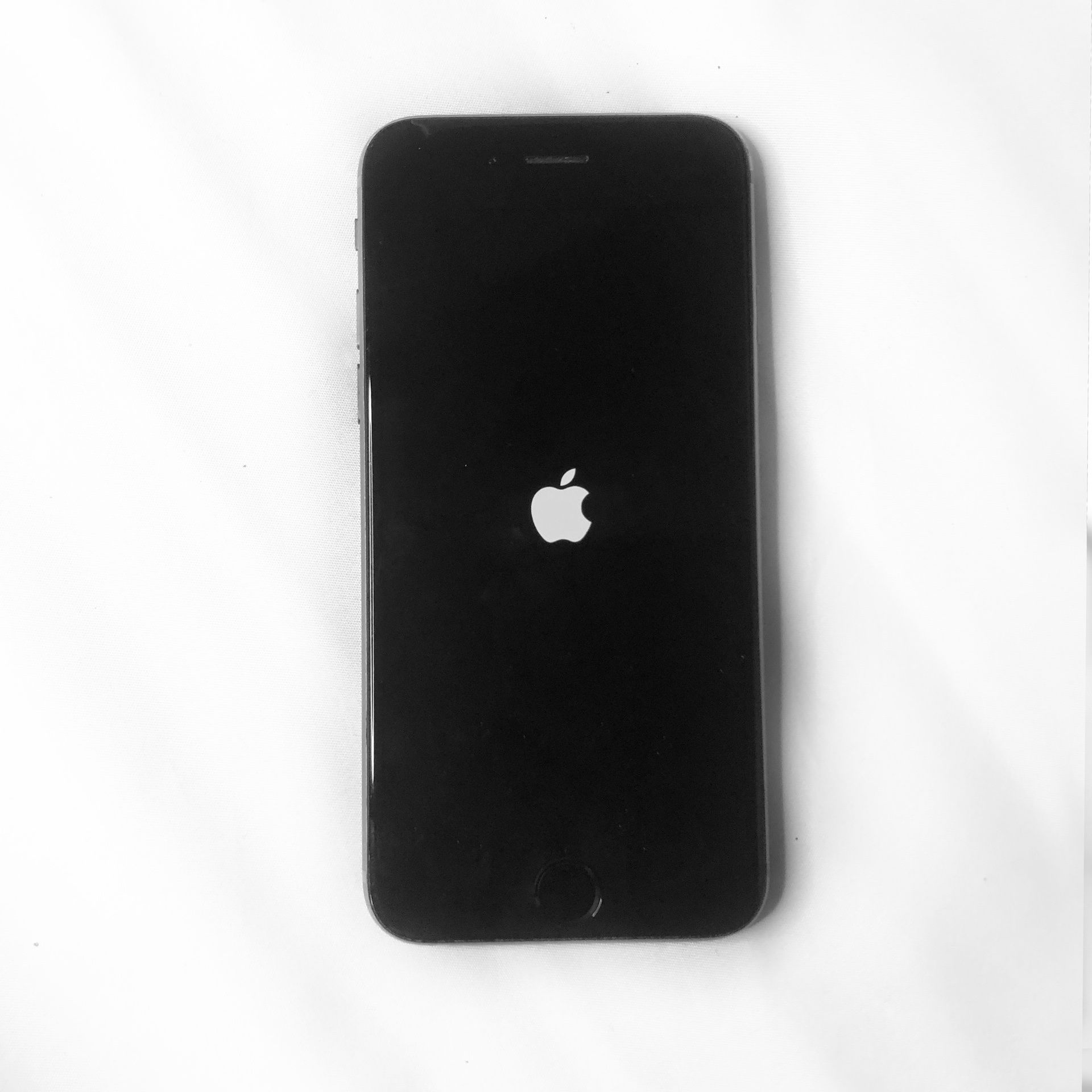 IPhone 6, 64GB with Free Accessories