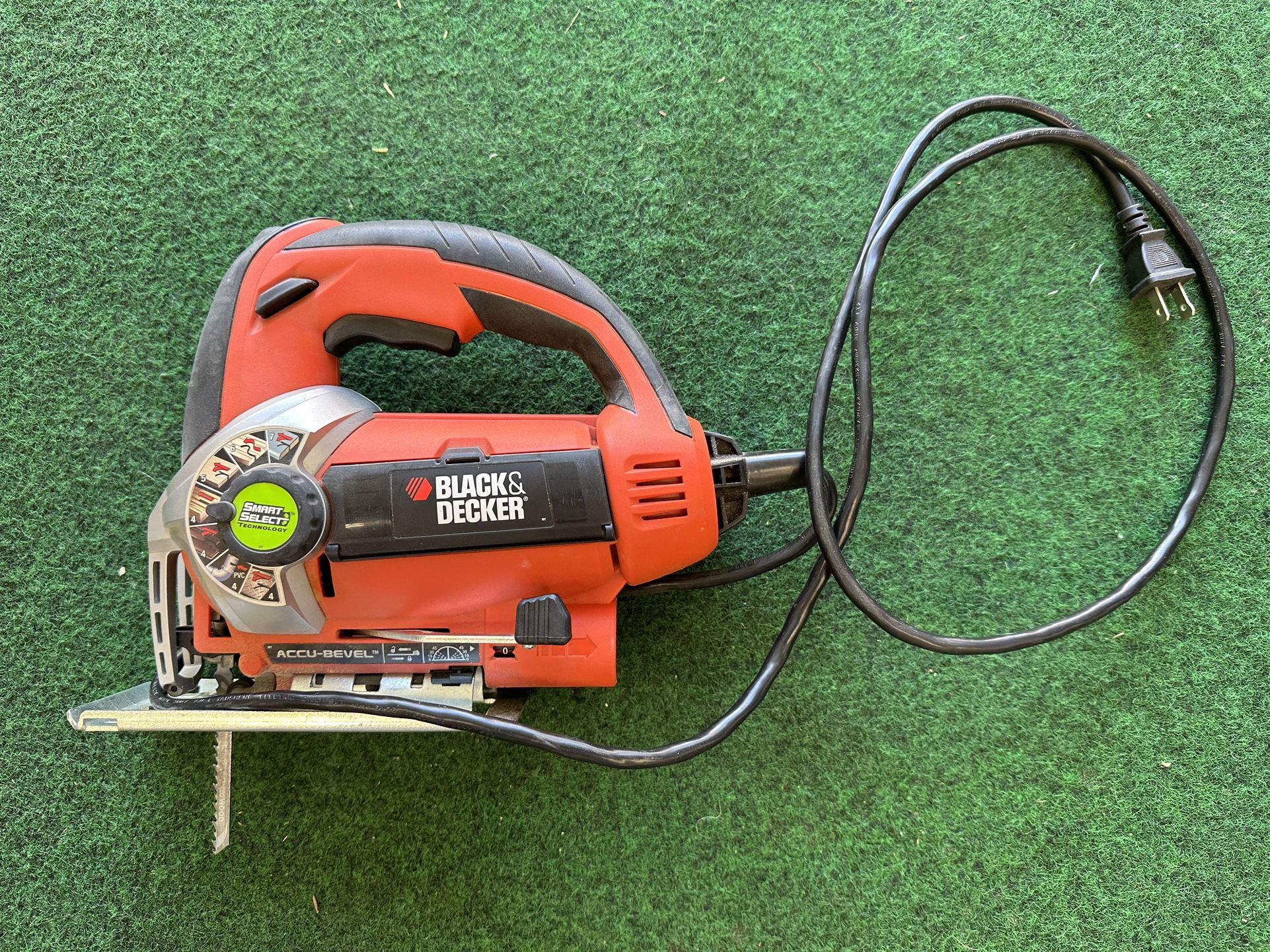 Black and Decker Jig Saw Model JS660.