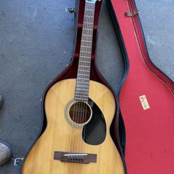 Yamaha Acoustic Guitar