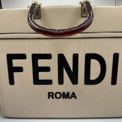 FENDI Bagged Purse (XL)