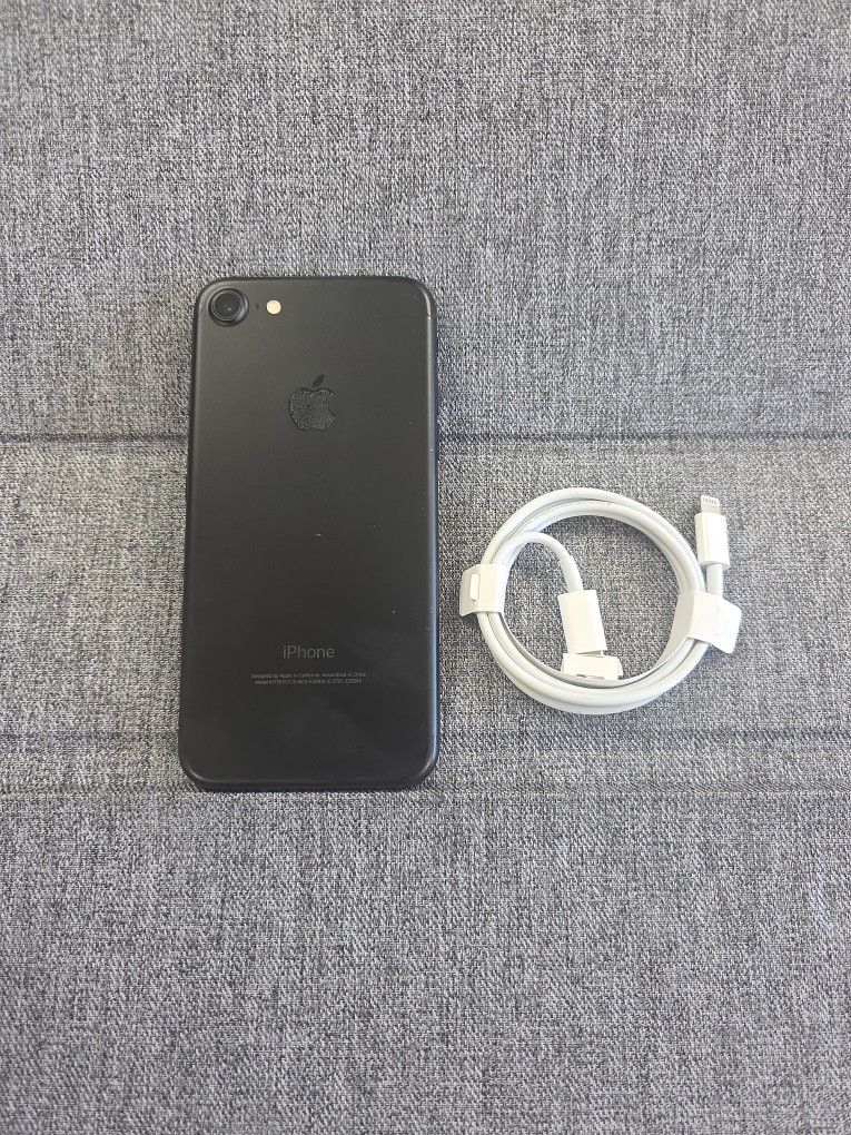 IPHONE 7**32GB**     UNLOCK ANY SIM 