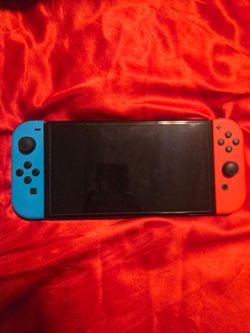 Nintendo Switch | 2025 OLED Model (Pristine Condition)