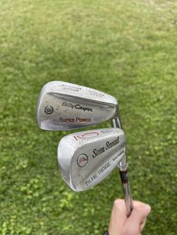 Pitching Wedge And 9 Iron