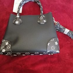 Black Purse No Wallet