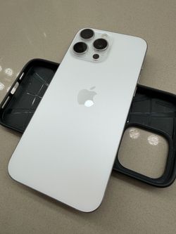 iPhone 16 Pro Max 1TB White Verizon iPhone