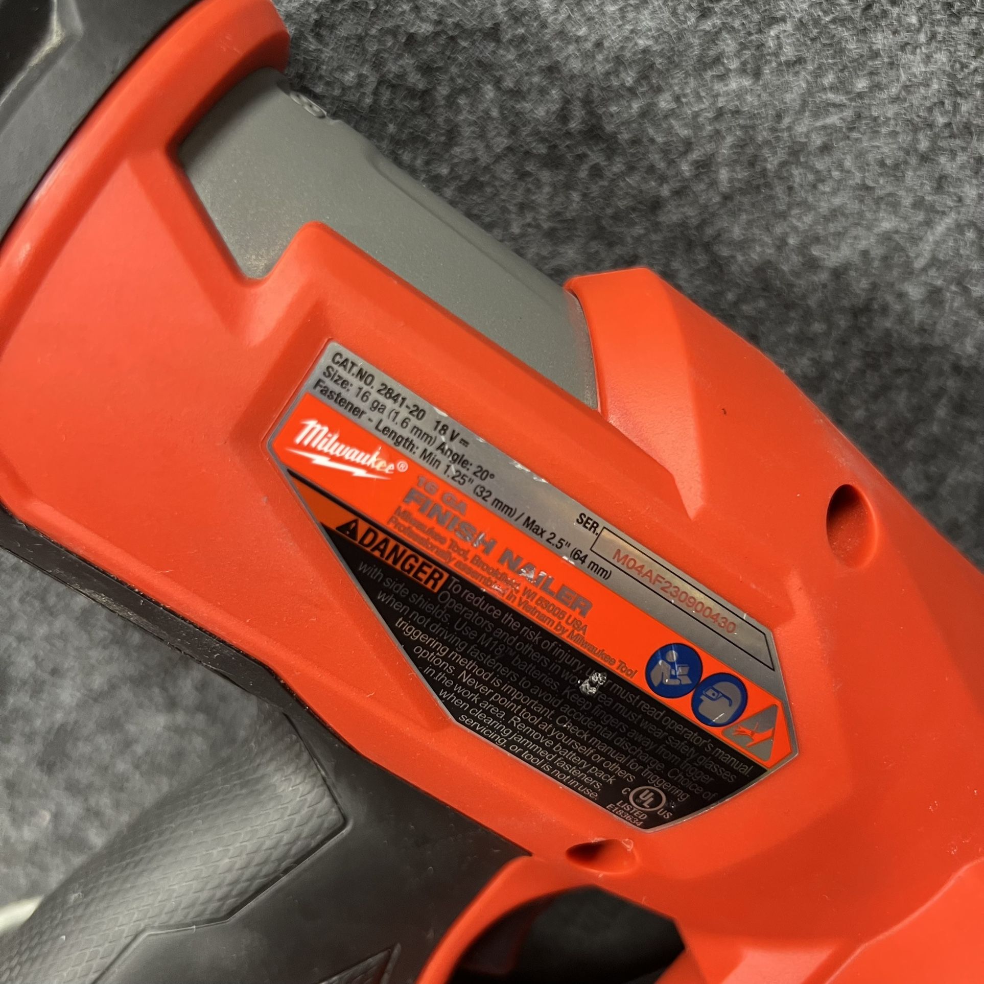 Milwaukee M18 FUEL 18 Volt Lithium Ion Brushless Cordless Gen II 16 Gauge Angled Finish Nailer (Tool Only) Tools & Machinery