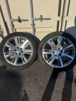 2016 Cadillac Escalade 22 inch rims a available 200$ ea or both for 300$ can deliver