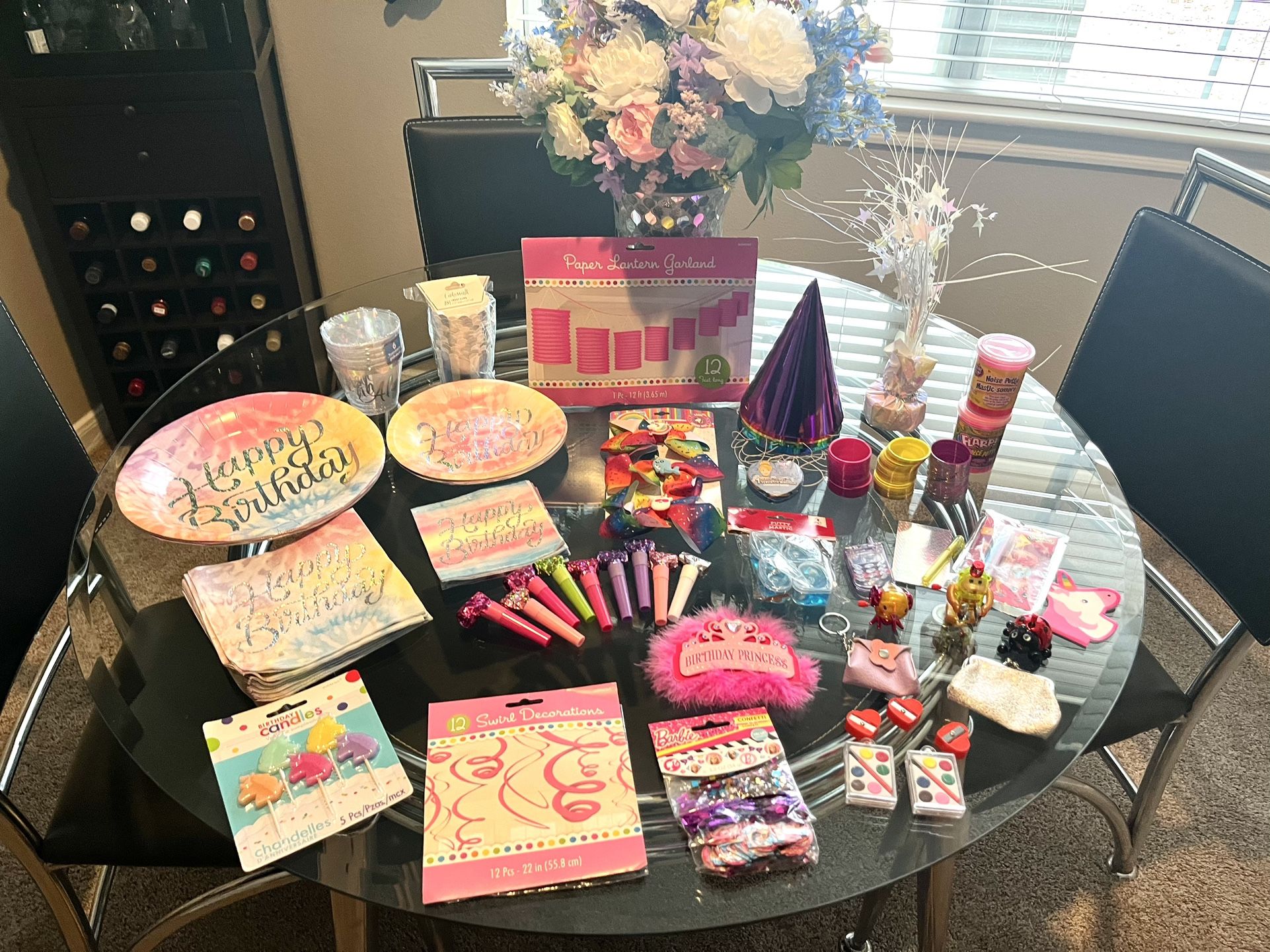 30+ GIRLS BIRTHDAY PARTY SUPPLIES AND DECORATIONS