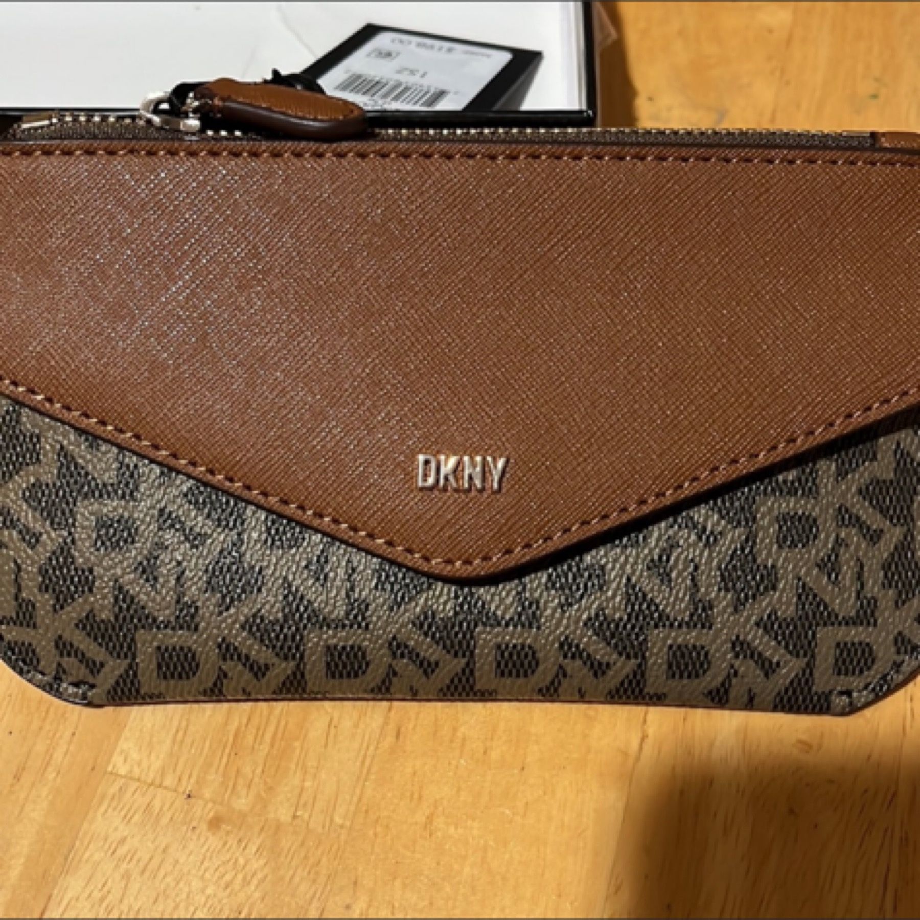 NWT DKNY Wallet