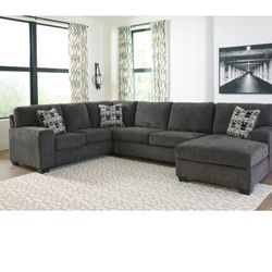 Sectional couch 