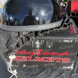 Daytona helmet (brand New)